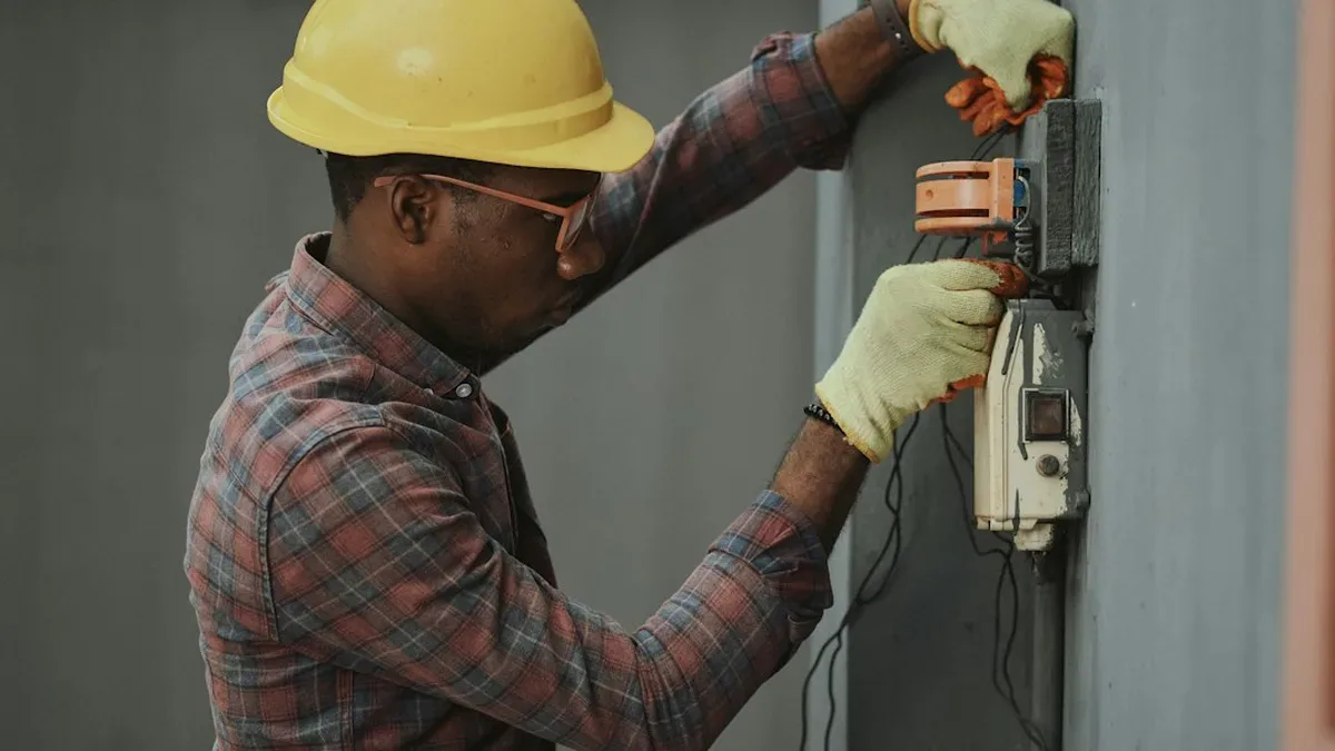 installation electrique pas aux normes — Installation électrique pas aux normes : mode d’emploi